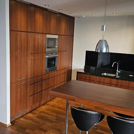 Appartamento Leopoldinum, 90m2, Stare 600 M, Parking Breslavia
