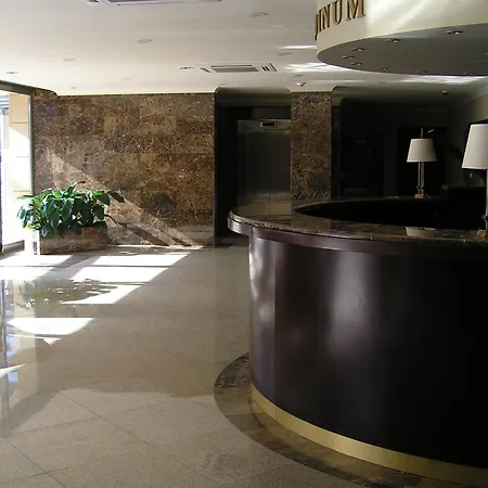 Leopoldinum, 90m2, Stare 600 M, Parking *