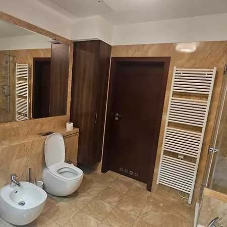 Leopoldinum, 90m2, Stare 600 M, Parking